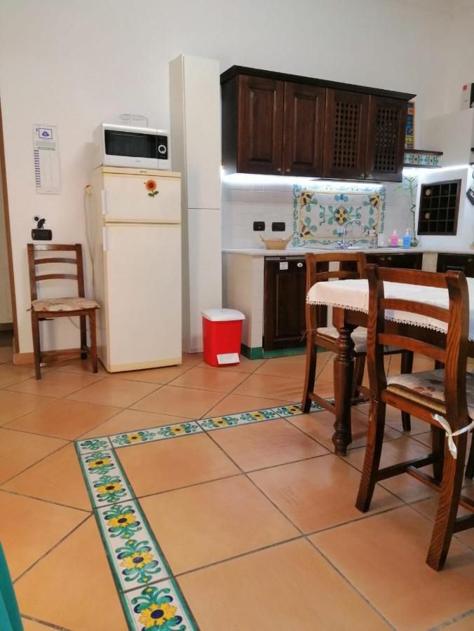 La Casa Di Tania A Napoli Lägenhet Exteriör bild